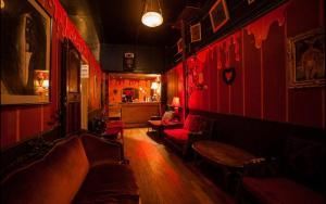 Rock & Roll Hotel