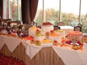 Entire Club & Terrace (Combined), The Vinings Club, Atlanta