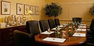 Dedham, Hyatt Regency Boston, Boston