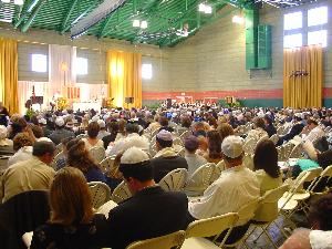 Gymnasium, Agoura Hills/Calabasas Community Center, Agoura Hills — Temple Congregation Or Ami during High Holy Days