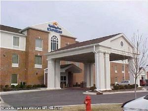 Holiday Inn Express Hotel & Suites Chicago-Algonquin, Algonquin