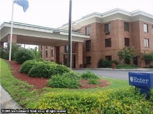 Holiday Inn Express Hotel & Suites Columbia-I-20 @ Clemson Road, Columbia