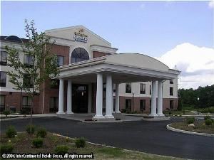 Holiday Inn Express Hotel & Suites Kent State University