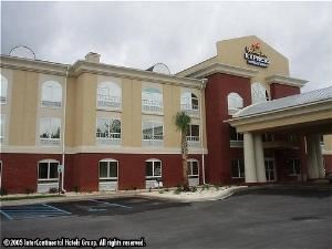 Holiday Inn Express Hotel & Suites - Camden-I20 (Highway 521)
