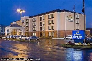 Holiday Inn Express Hotel & Suites - Cape Girardeau I-55