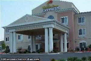 Holiday Inn Express Hotel & Suites Chickasha, Chickasha