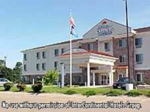 Holiday Inn Express Hotel & Suites Clinton