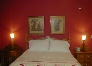 Queen's Room, Sleepy Hollow, Clemson