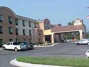 Holiday Inn Express Hotel & Suites - Canton