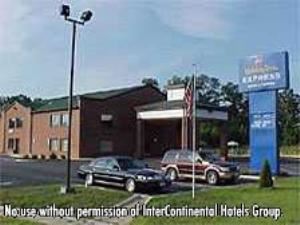 Holiday Inn Express Hotel & Suites Dahlgren
