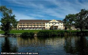 Holiday Inn Express Le Claire Riverfront-Davernport