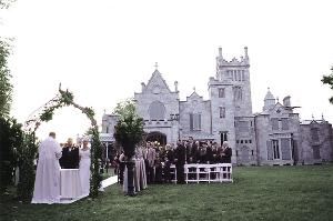 Great Lawn, Fabulous Foods at Lyndhurst, Tarrytown — Let the Castle serve as a backdrop for a ceremony on the "Great Lawn".