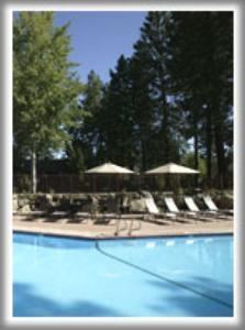 Outdoor Dining Area, Seventh Mountain Resort, Bend
