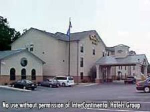 Holiday Inn Express Hotel & Suites - North Little Rock