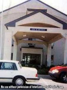 Holiday Inn Express Hotel & Suites Muncie