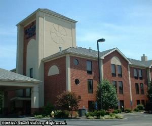 Holiday Inn Express Hotel & Suites Cincinnati Northeast-Milford