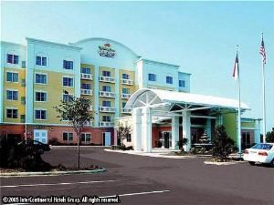 Holiday Inn Express Hotel & Suites Mooresville-Lake Norman Image