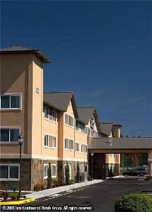 Holiday Inn Express Hotel & Suites Everett, Everett