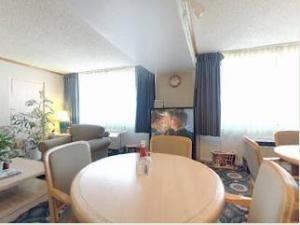 Senators Boardroom, Holiday Inn Buena Park, Buena Park