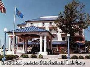 Holiday Inn Express Hotel & Suites - Tulsa Downtown Area, Tulsa