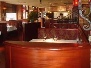 The Street Level, Kingfish - San Mateo, San Mateo — The Street Level 
Splashy Oyster Bar, exhibition kitchen, clear-wall wine cellar, full bar and lounge.