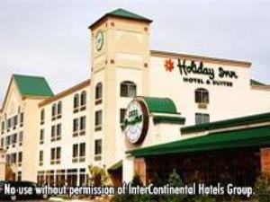 Holiday Inn Hotel & Suites Wausau-Rothschild
