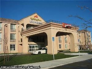 Holiday Inn Express - Lancaster, Lancaster