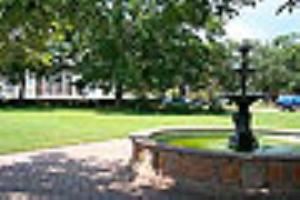 Historic Pensacola Village - Fountain Park