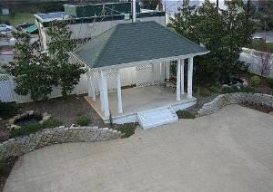 Magnolia Garden, Holiday Inn Express Fayetteville, Fayetteville