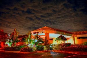 Tavern, Fox Hollow Golf Club, New Port Richey — View of the Club House at night