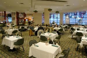 Mad Mikes Restaurant, Park Inn Toledo, OH, Toledo — The Park Inn Toledo features Mad Mike's full service restaurant, providing superb American Cuisine. Mad Mike's Lounge offiers Happy Hour beverage specials Monday - Friday. Room service is available daily during normal restaurant hours.