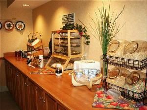 Breakfast Room, Country Inn & Suites By Carlson, Lansing, MI, Lansing