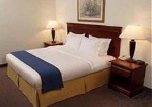 The Holiday Inn Express Lawrence - Andover
