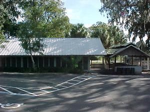 Roger's Park Pavilion, Roger's Park, Leesburg