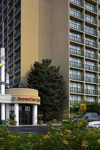 Welcome to Doubletree Hotel Norfolk Airport