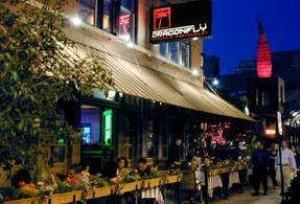 Dragonfly Mandarin, Chicago — Dragonfly Mandarin's Patio On a Summer Night
