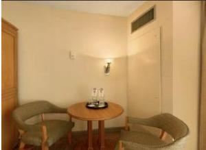 Captain's Room, Hyatt Regency Pier Sixty-Six, Fort Lauderdale