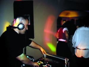Party Master DJ's, Miami — DJ ROLANDO AT HOUSE PARTY 2007