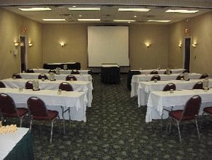 Deltas, Ramada Lansing Hotel And Conference Center, Lansing — 1875 Square Feet
Capacity
200 Theatre
100 Classroom
120 Rounds