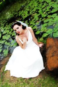 Our avante-garde approach to wedddings is a blend of fine art and documentary styles.