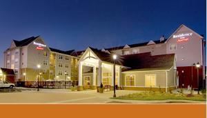 This Roanoke, VA hotel is convenient to the Roanoke Regional Airport, Valley View Mall and Historic Downtown Roanoke.