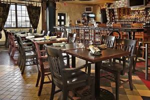 Venezia Restaurant, Park Inn & Suites Montreal Airport, Saint-Laurent — Venezia Restaurant