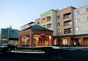 Courtyard Altoona