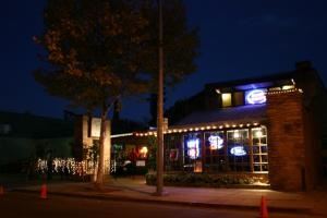 Stoney Inn Bar and Grill, Stoney Inn Bar & Grill, Sacramento — Exterior night pic of the historic Stoney Inn.. as featured in Sacramento Magazine.. Oct 2007