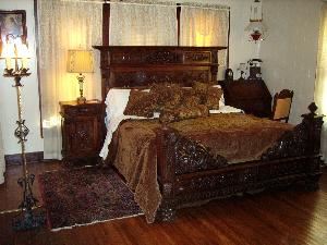Mama Pelt's Room