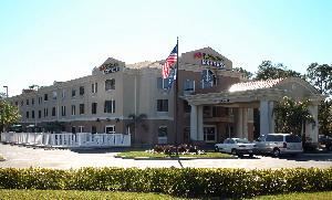 Holiday Inn Express Hotel & Suites - Tavares, Tavares — Holiday Inn Express Hotel & Suites