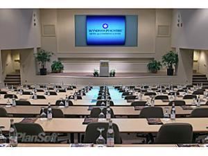 Caledonian Ampitheatre, Wyndham Peachtree Conference Center and Resort, Peachtree City — Caledonian Amphitheater in Wyndham Peachtree provides special software and hardware capabilities in it's meeting rooms which is fully equipped for today's technology-based meetings.