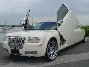 South Tampa Limousine, LLC, Tampa — Chrysler 300 - seats up to 10