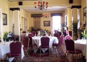 Tuscarora Inn, Lockport — Our Parlor Room