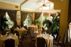 Seasons Cafe, The Sanford House Inn & Spa, Arlington — Vaulted Ceilings and beautiful views of the Grand Courtyard makes Season's Cafe the ideal place for dining, meetings, and receptions up to 40.